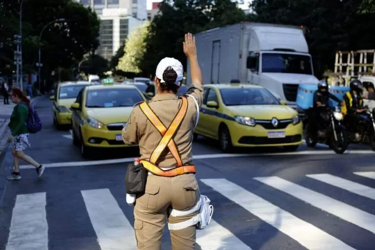 Como consultar multas de transito pela placa